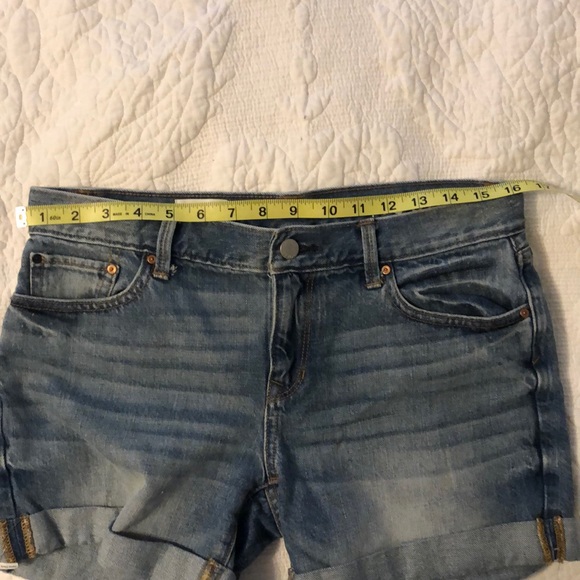 Women’s GAP denim shorts - Picture 4 of 5